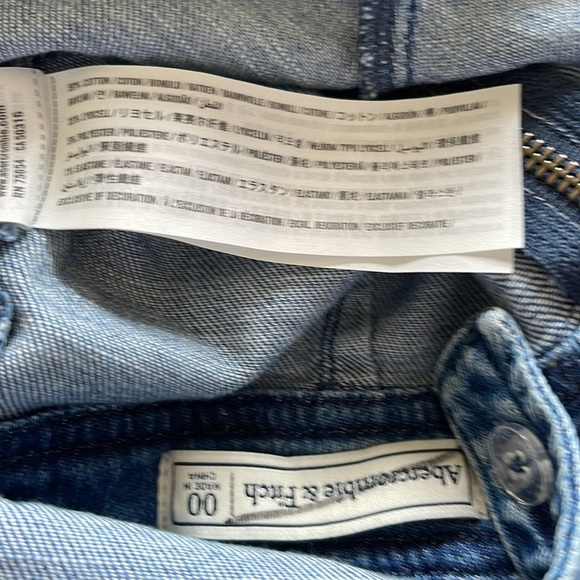 Abercrombie & Fitch - blue jean overalls with flare leg - size 00 - Picture 4 of 4